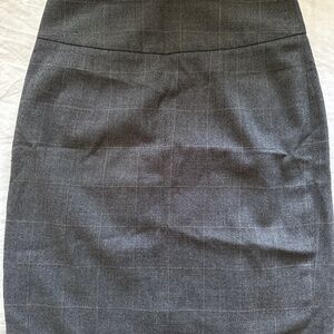 Banana republic pencil skirt dark grey